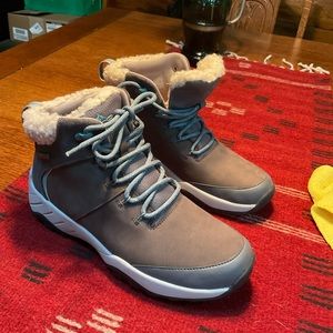 Rockport boots. Size 9. New.
